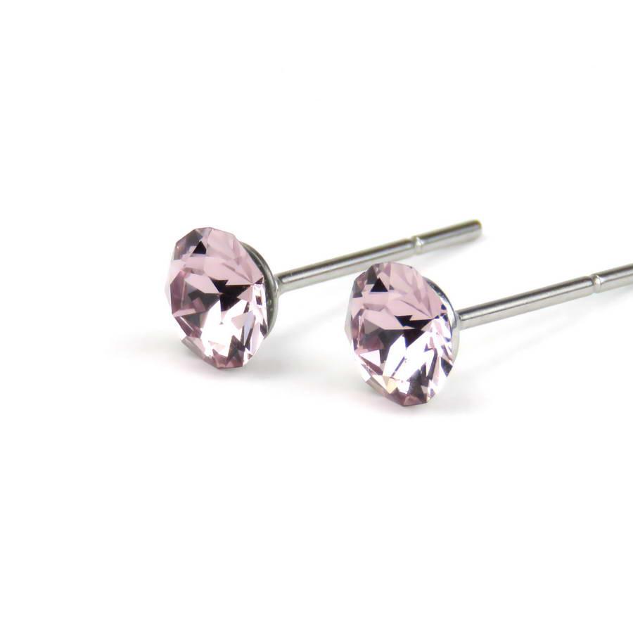 Swarovski_kristalyos_kerek_alaku_fulbevalo_Light_Amethyst_vilagos_lila_5_mm_nemesacel_alappal
